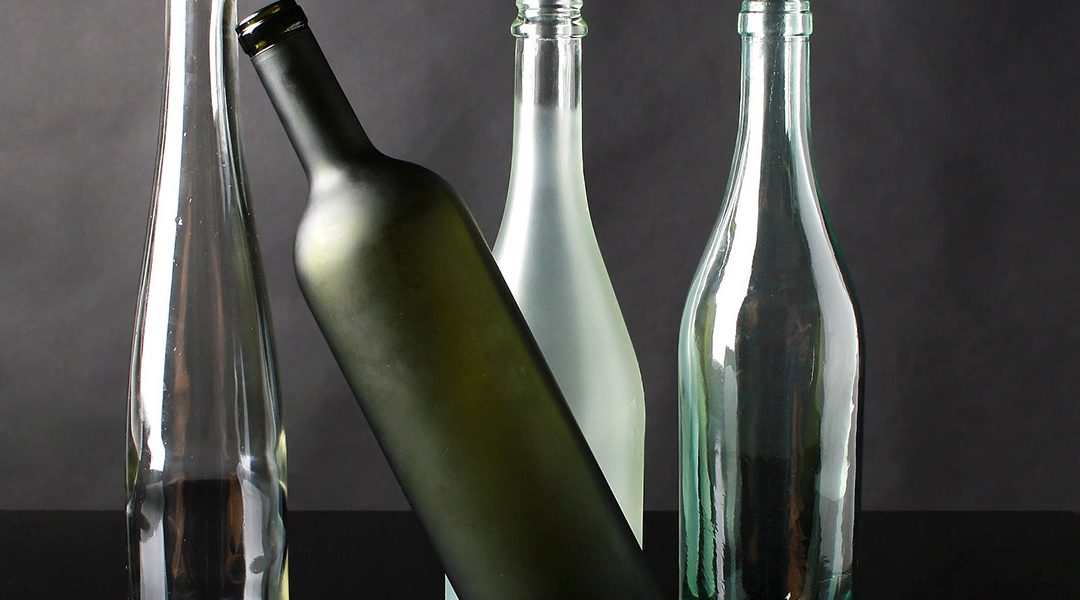 Vins et spiritueux : la bouteille consignée, solution de demain ?